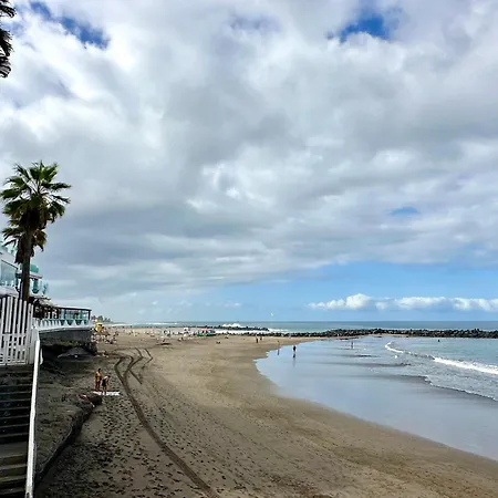 Fantastic Vacation By The Ocean *